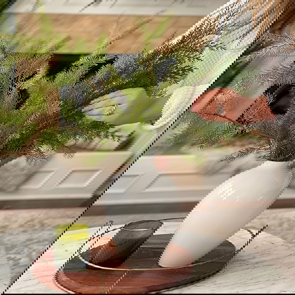 10-inch Exquisite Modern White Ceramic Vase - Elegant Decorative Centerpiece - Graceland Home and Living - - #tag1#