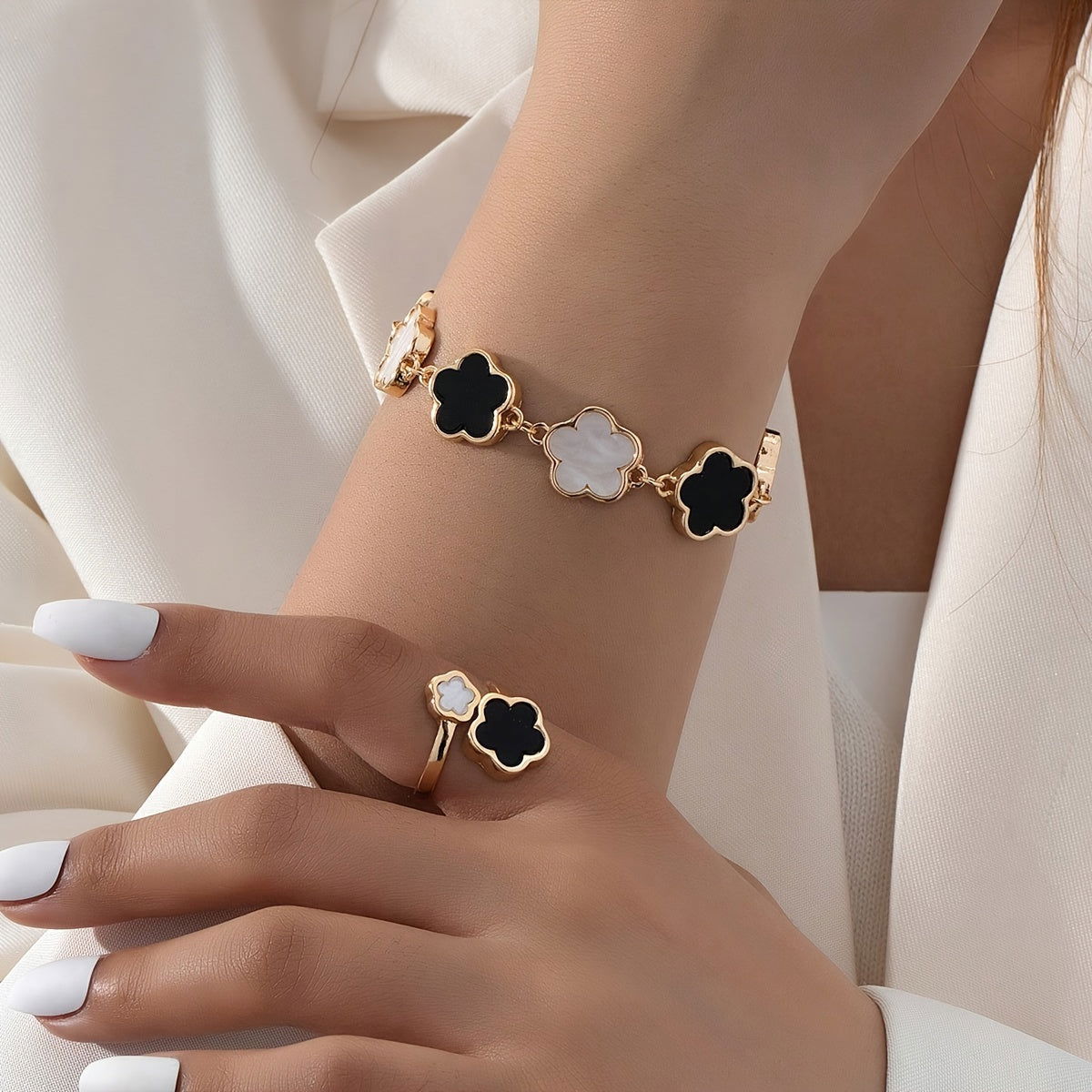 1 Pc Ring +1 Pc Bracelet With Black White Lucky Flower Design - Graceland Home and Living - Graceland Home and Living- Exquisite Home items, Artificial Trees