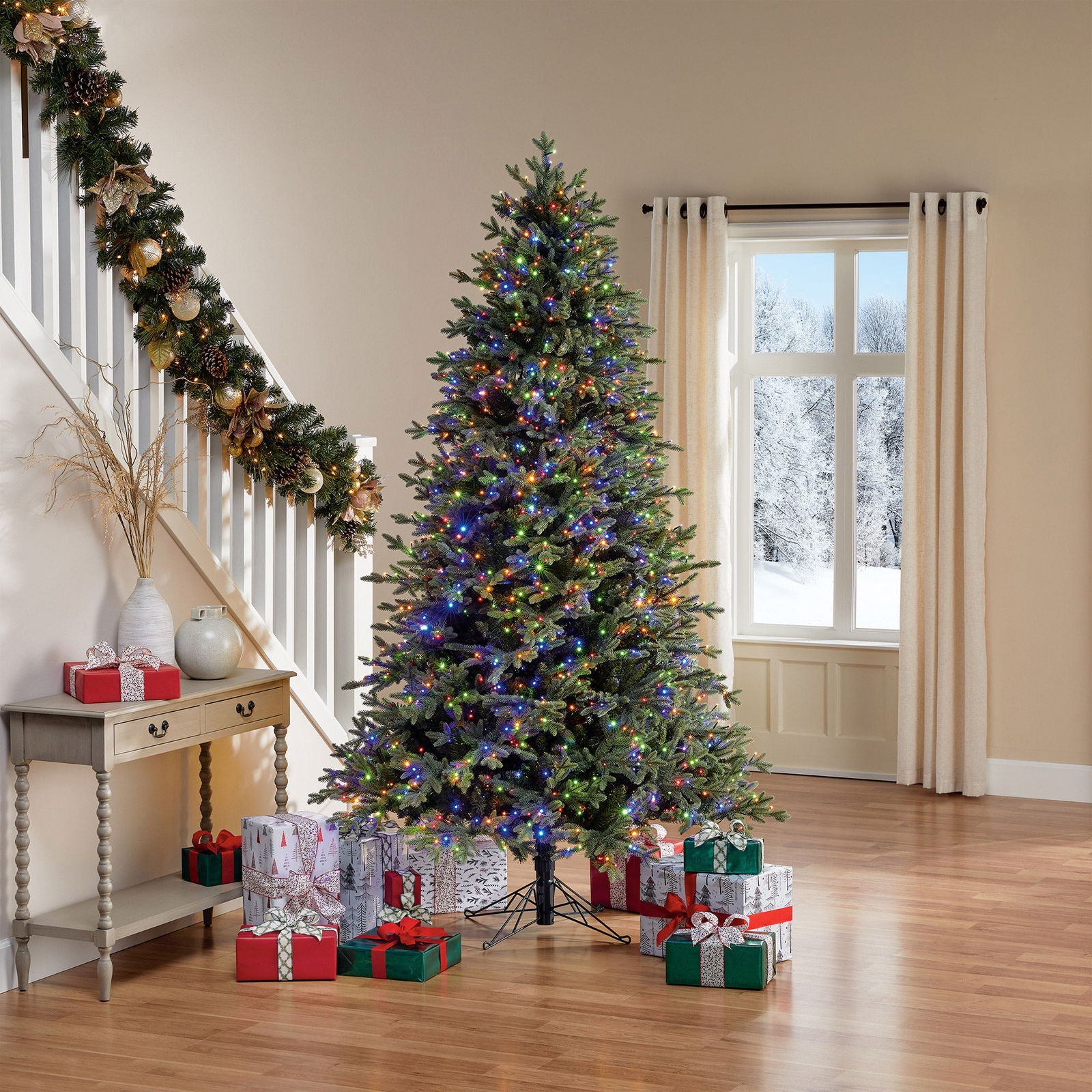 7,5ft Pre-Lit Artificial LED Twinkle Christmas Tree, 1,850 Radiant lights with Twinkling effects - Graceland Home and Living - - #tag1#