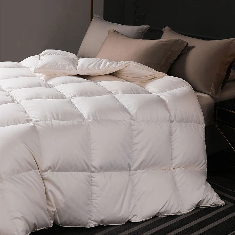 Luxurious high-end goose down Ultralight Quilts 95% 5A Grade White Duvets for King Queen size - Graceland Home and Living -