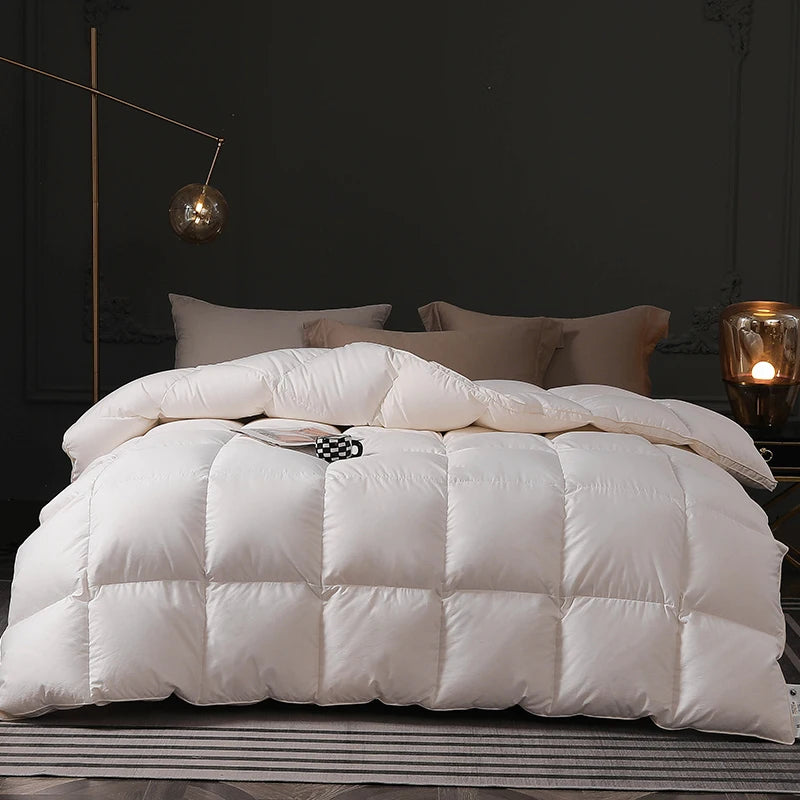 Luxurious high-end goose down Ultralight Quilts 95% 5A Grade White Duvets for King Queen size - Graceland Home and Living -
