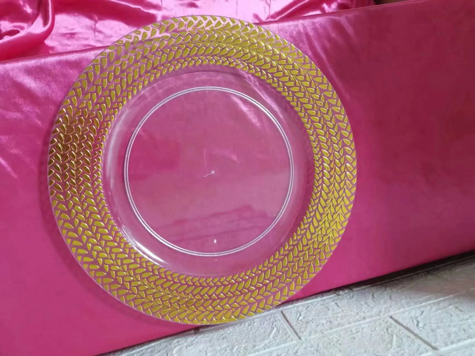 100pcs  Decorative Plate Transparent Plastic Plate - Graceland Home and Living -  - #tag1#