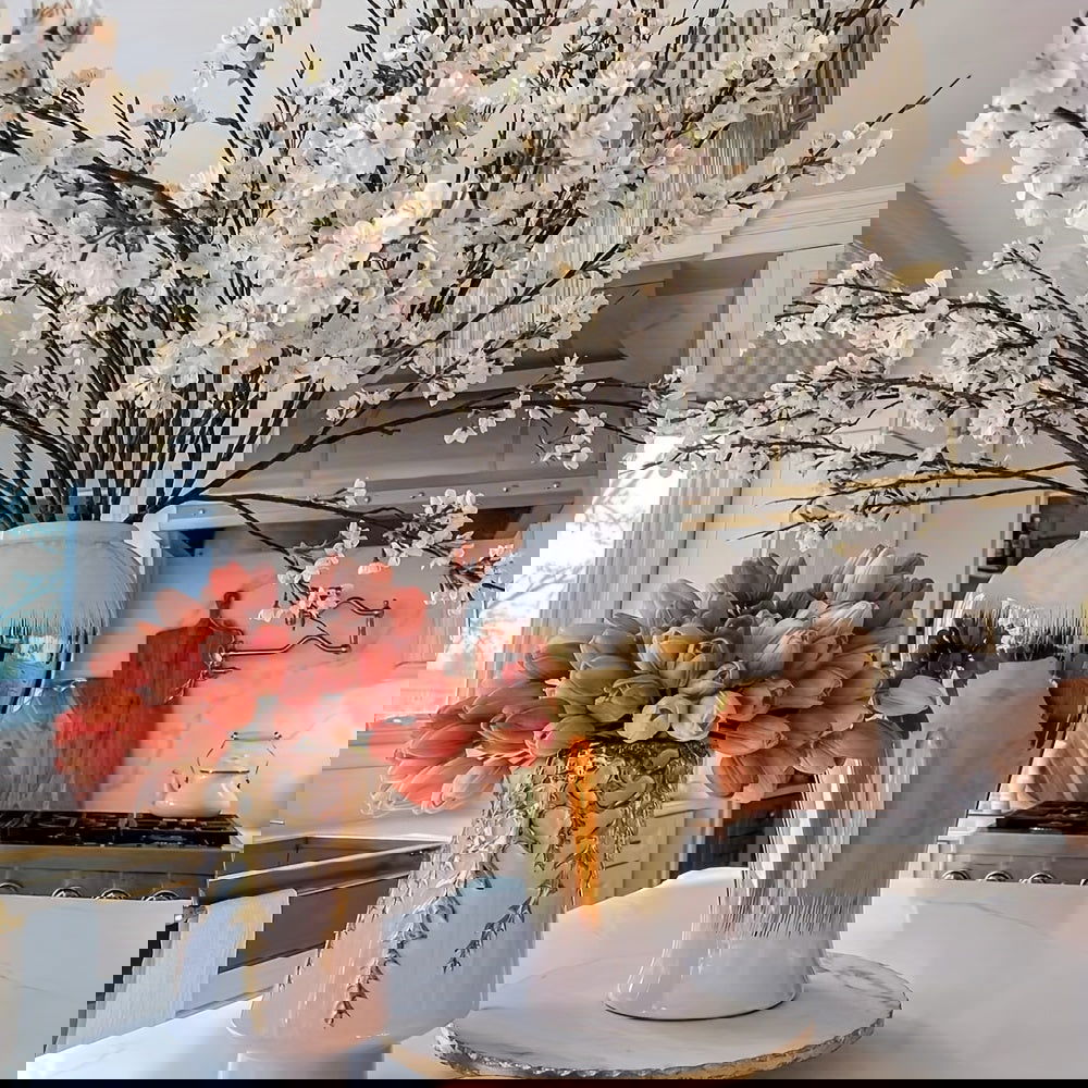 Elegant White And Golden Ceramic Vase: Contemporary Style - Graceland Home and Living -  