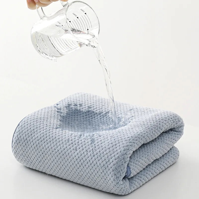 Trendy Pineapple Grid Patterned Towel  Extra Large, Thick, Highly Absorbent - Graceland Home and Living -  